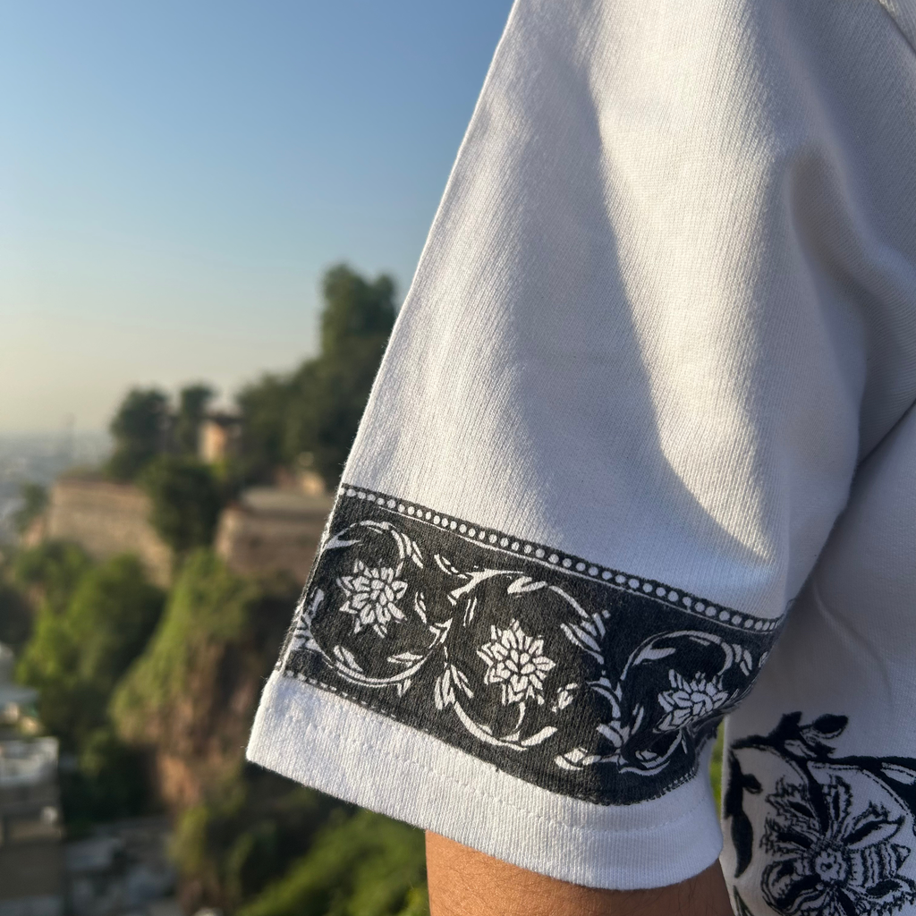 VILDLIFE -The Ink Garden from the " Echoes of Indigo "|Oversized Block Print T-shirt