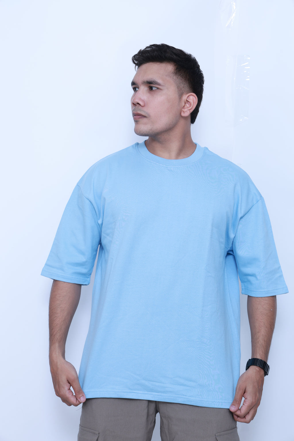 VILDLIFE Ocean Blue Oversized T-shirt – Minimal solid color streetwear"
