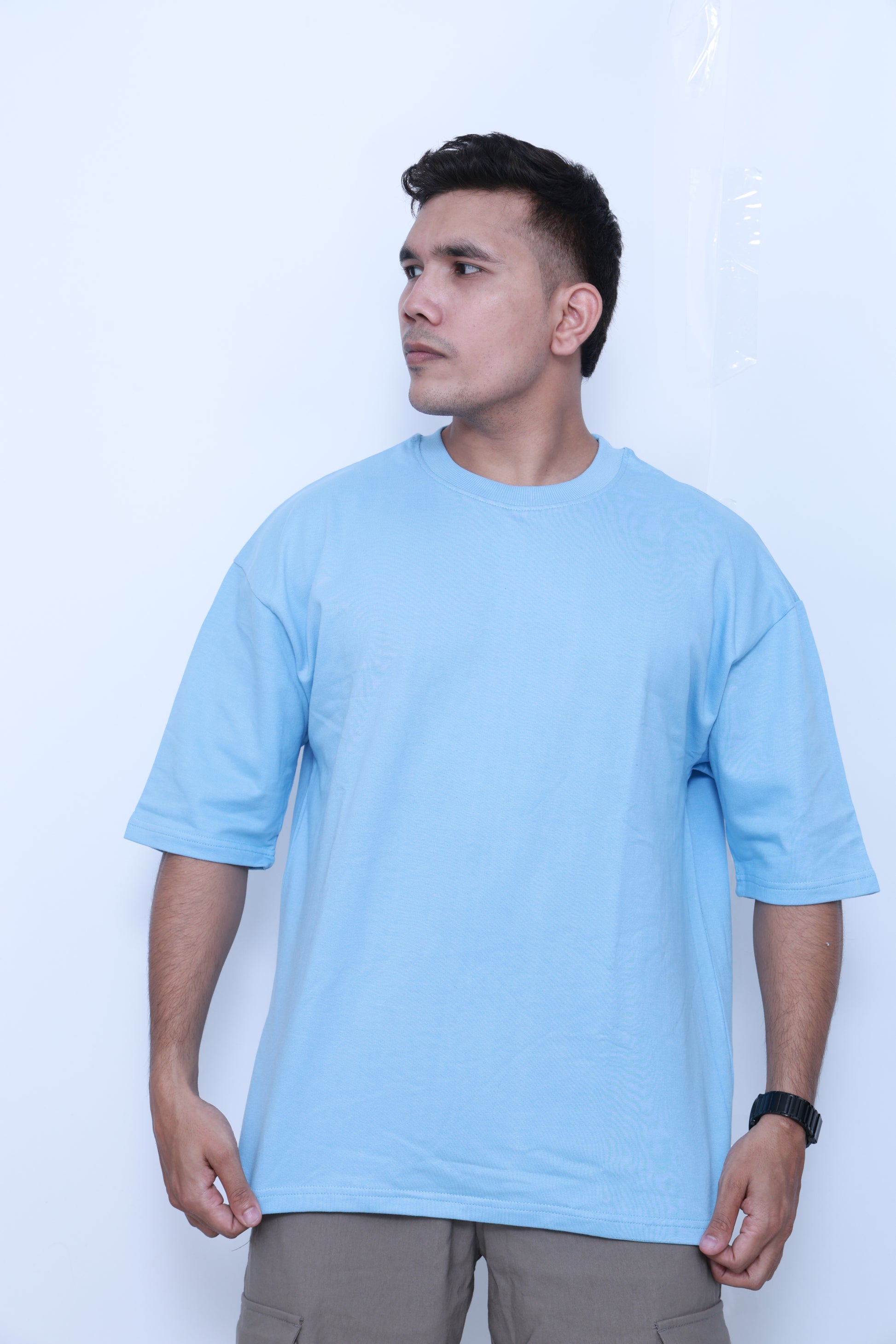 VILDLIFE Ocean Blue Oversized T-shirt – Minimal solid color streetwear"