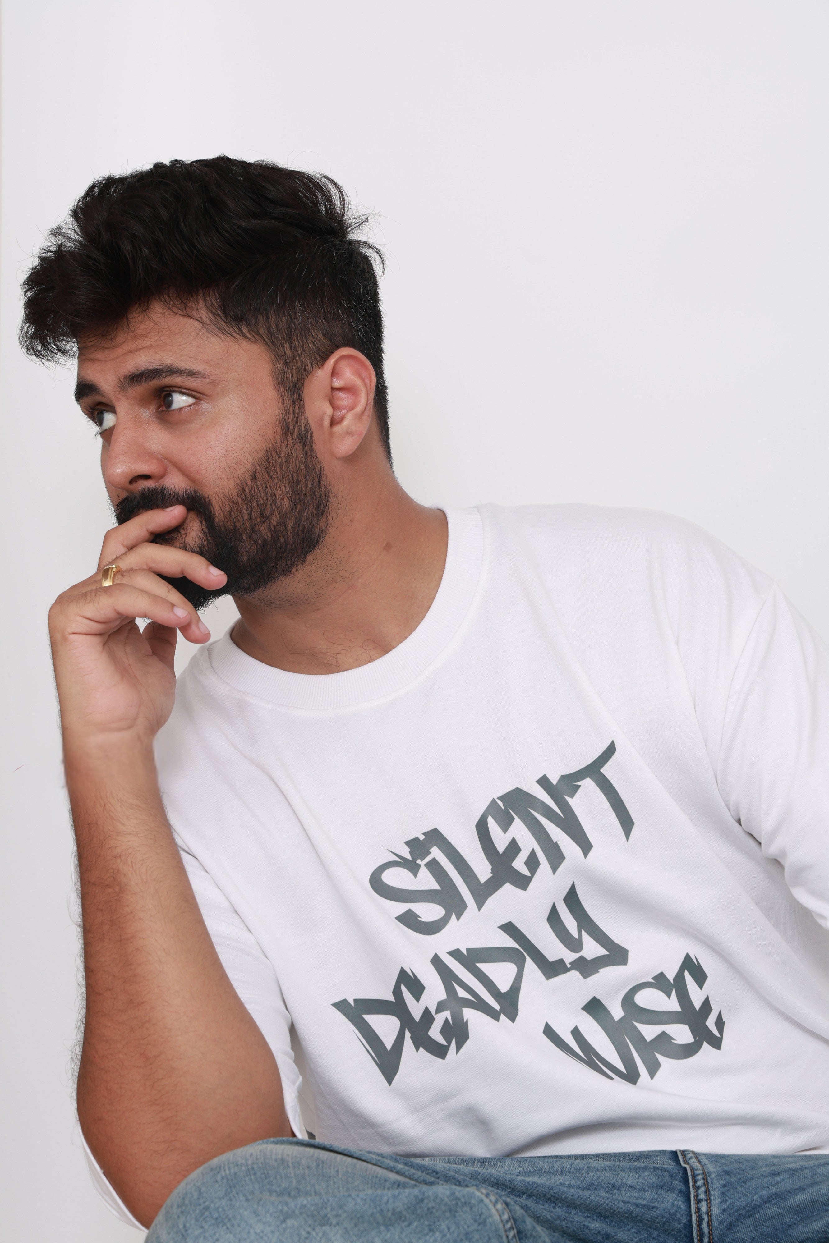 Front view of SILENT. DEADLY. WISE. Arctic Eagle Vision oversized t-shirt – bold arctic eagle streetwear by VildLife